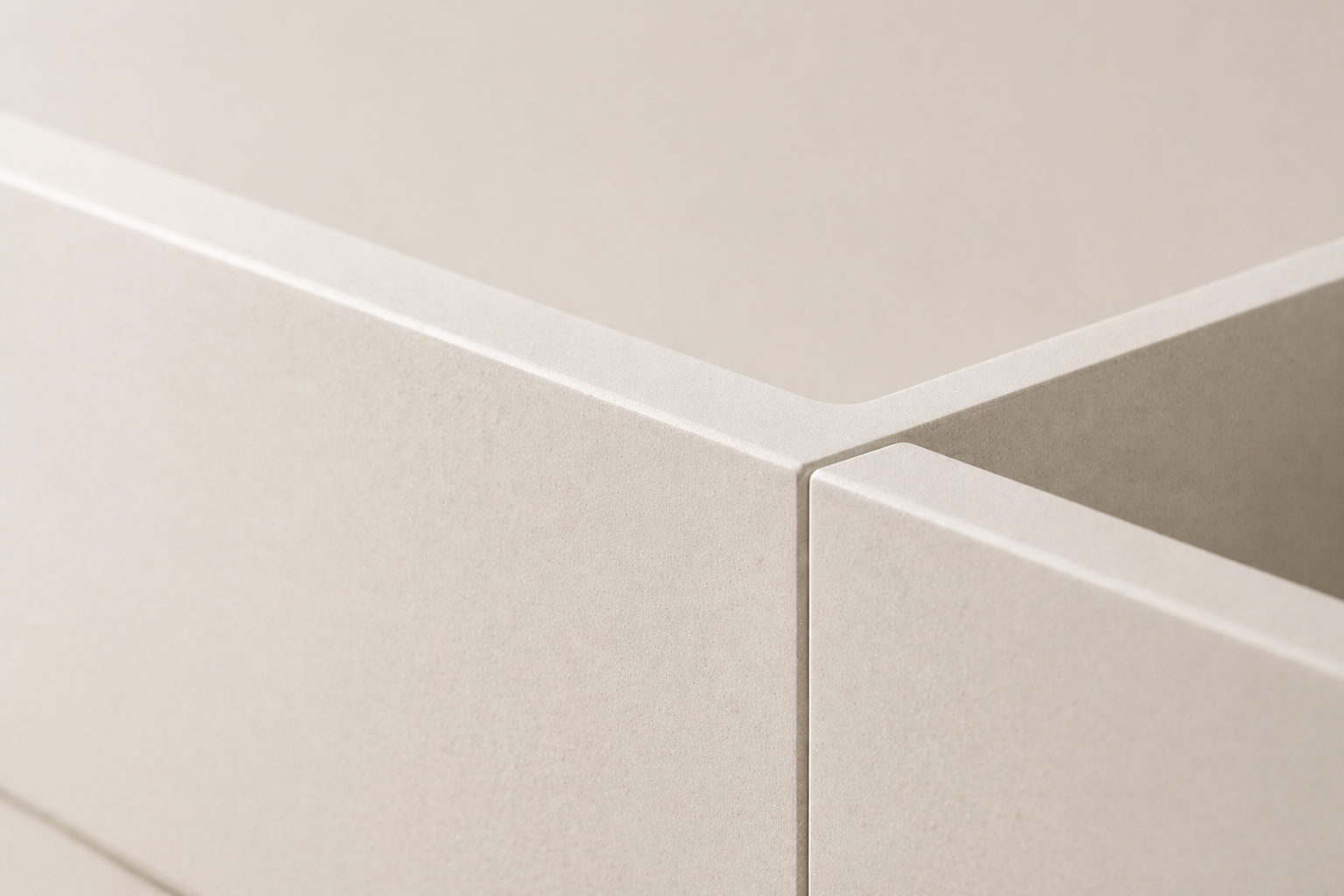 Clean seam detail at sink join